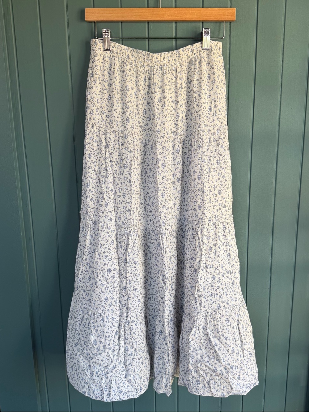 Brandy Melville White and Light Blue Floral Tiered Maxi Skirt